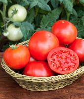 Top 9 Công dụng tuyệt vời của quả cà chua cho sức khỏe và làm đẹp