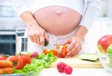 Top 9 Loại rau quả bà bầu không nên ăn khi mang thai