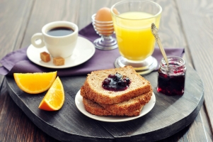 Top 9 Lợi ích quan trọng của bữa ăn sáng đối với sức khỏe và tâm trạng